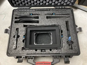 Redrock MicroMatteBox - in Amire 2600W trunk