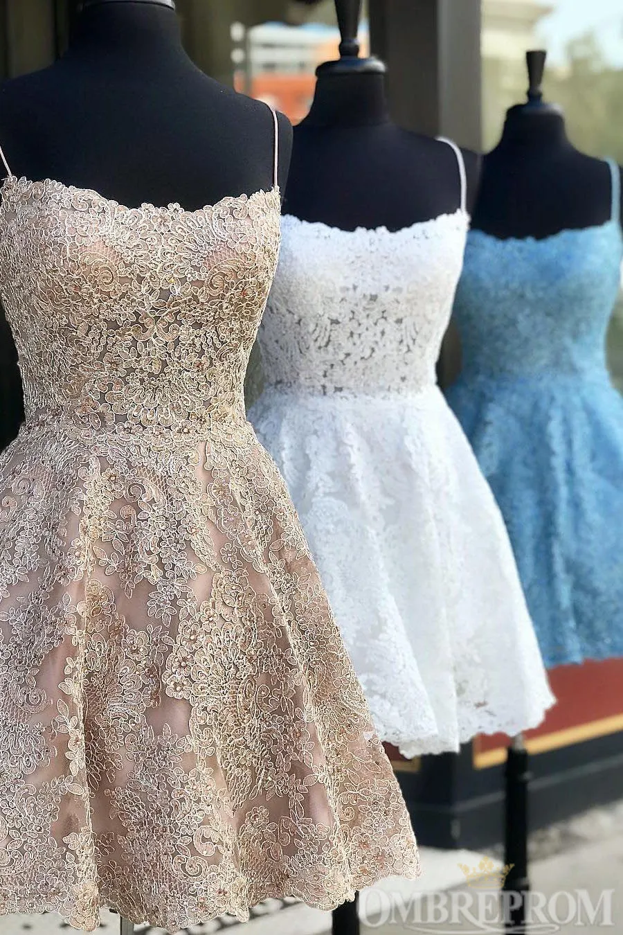 Roycebridal Spaghetti Straps Backless Lace Short Prom Dresses Homecoming Dresses