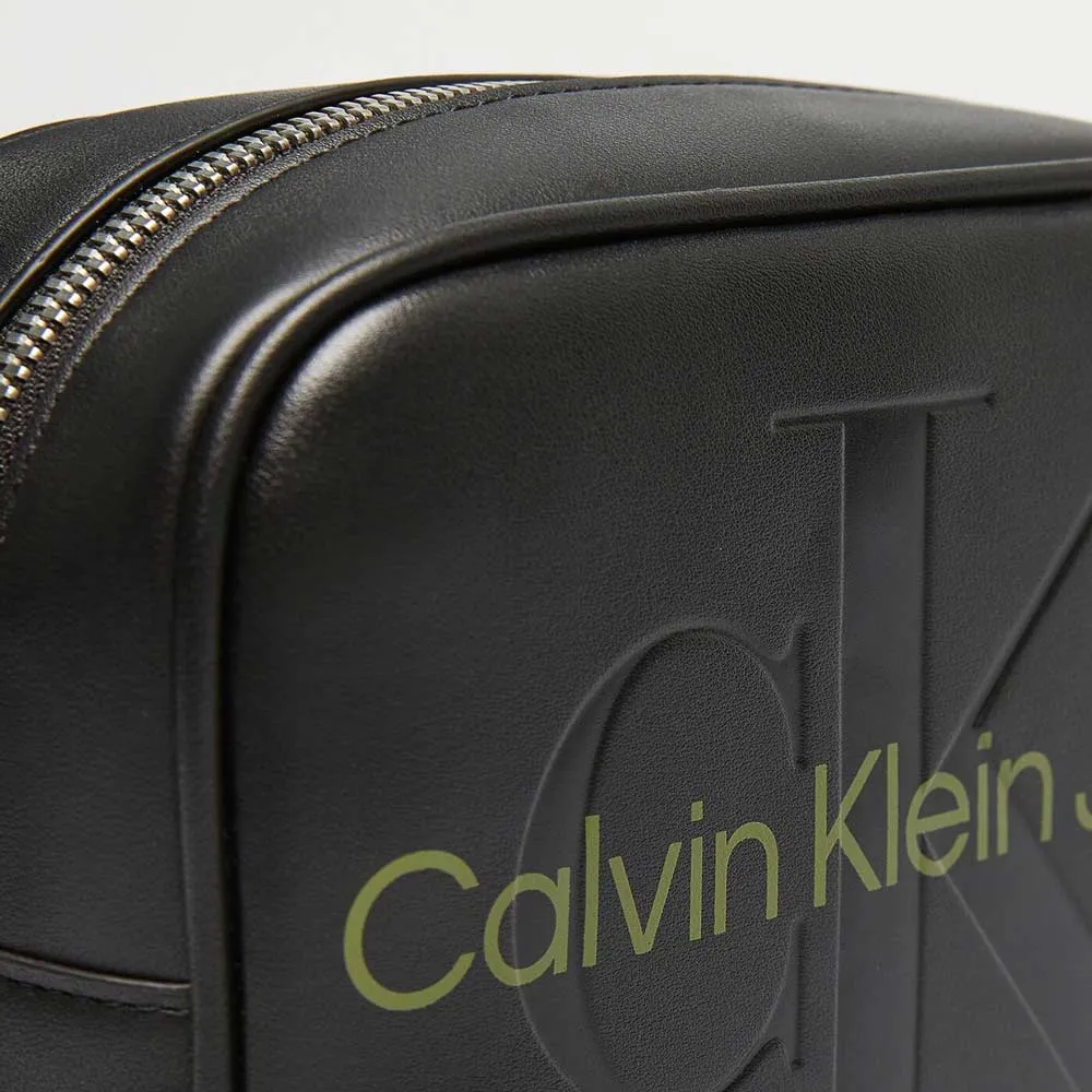 Sculpted Camera Bag - Black Multi