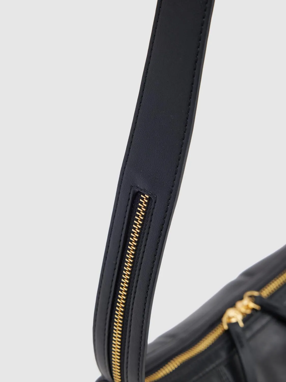 Shoulder Bags