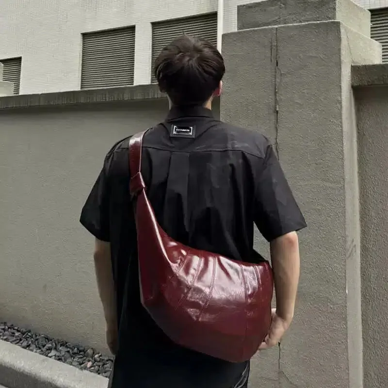 Sleek Casual Shoulder Bag