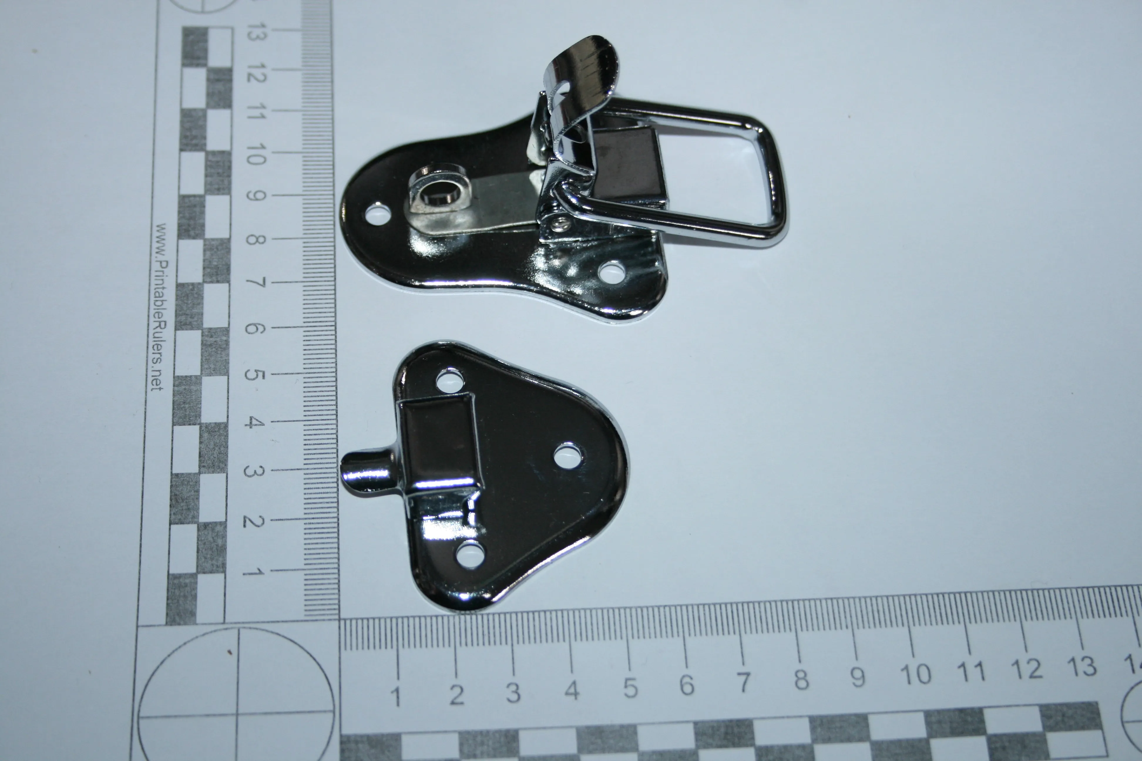 Small case up / over latch nickel (OLD STOCK)