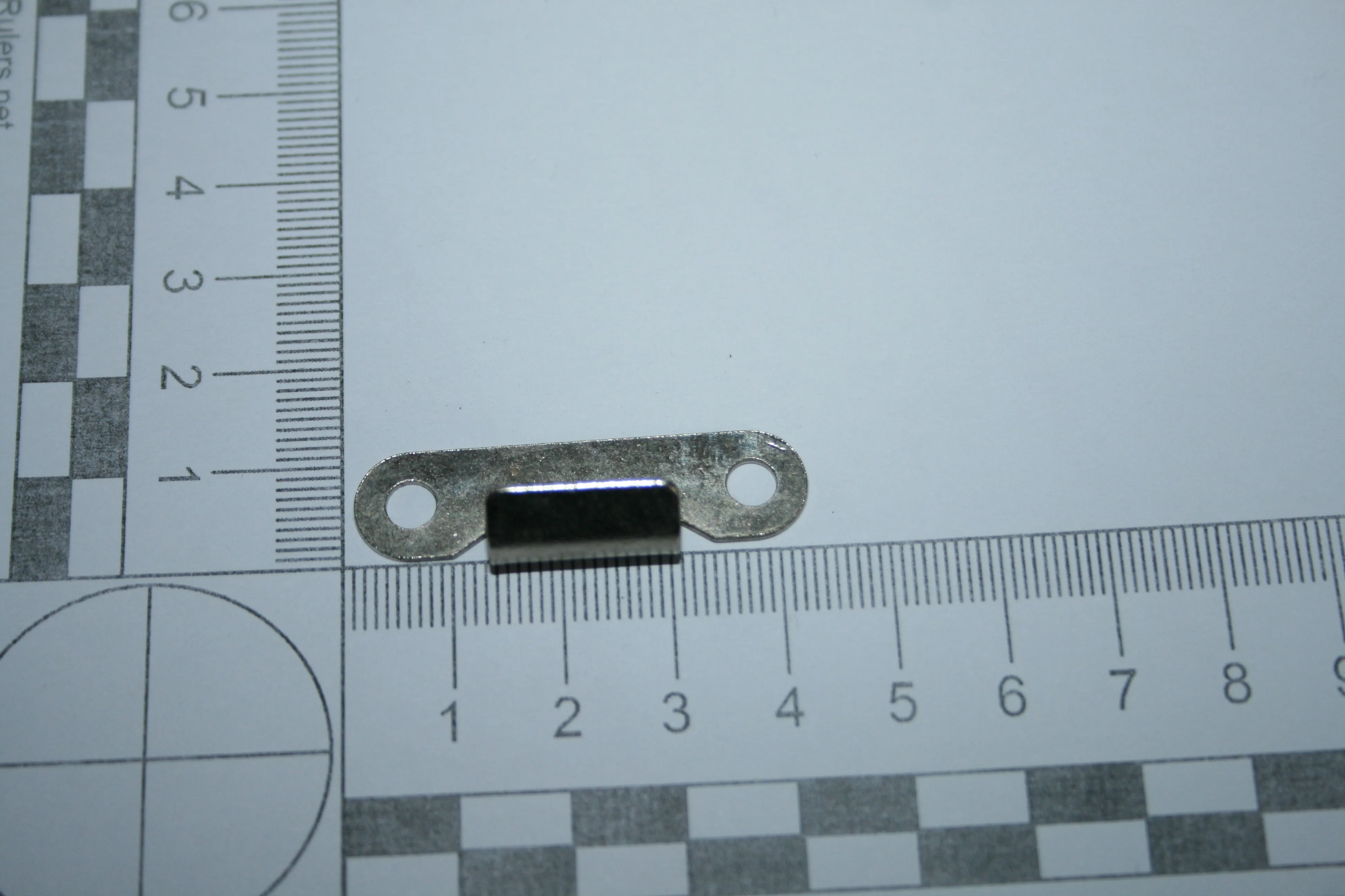Small case up / over latch nickel (OLD STOCK)