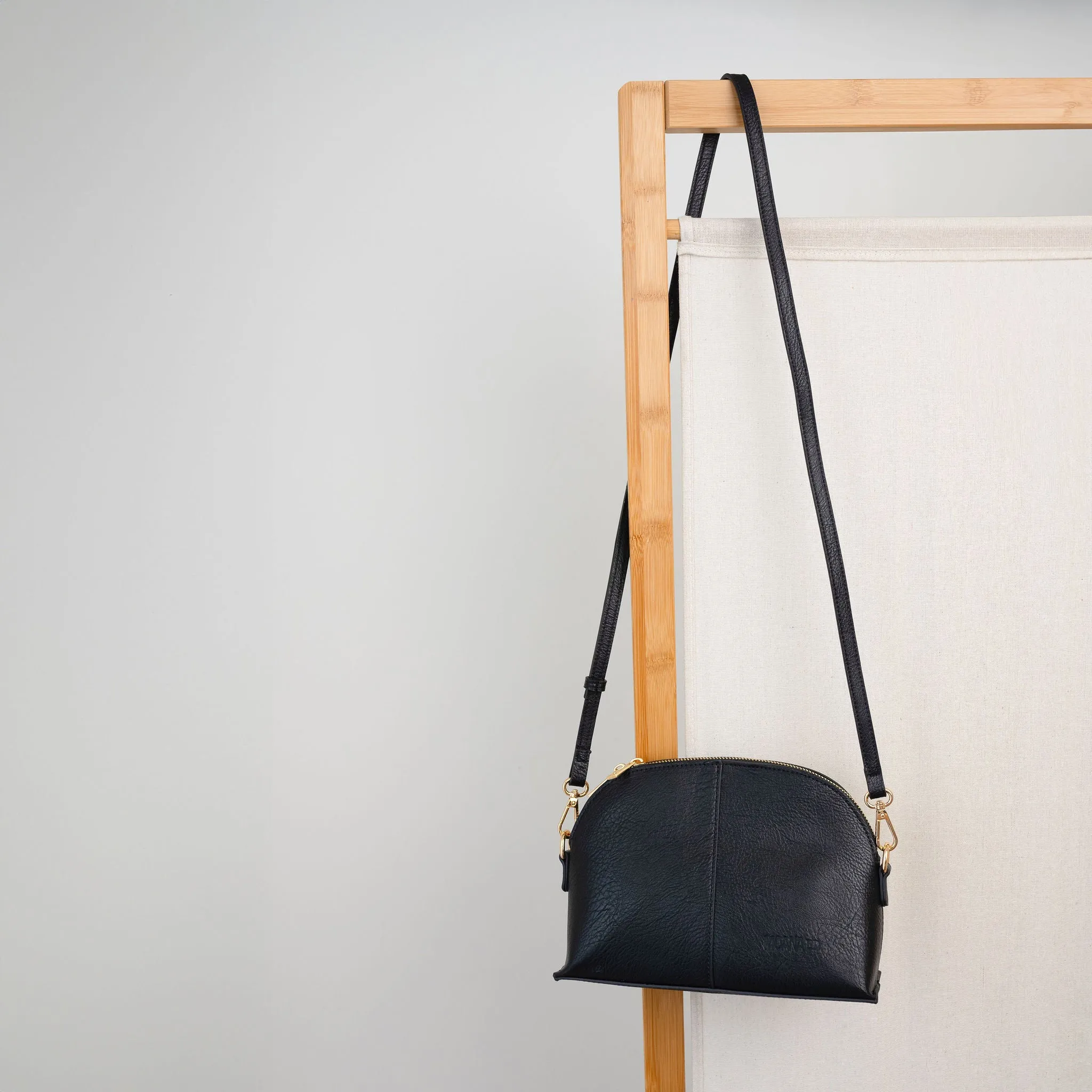The Harrowfield Handbag - Black