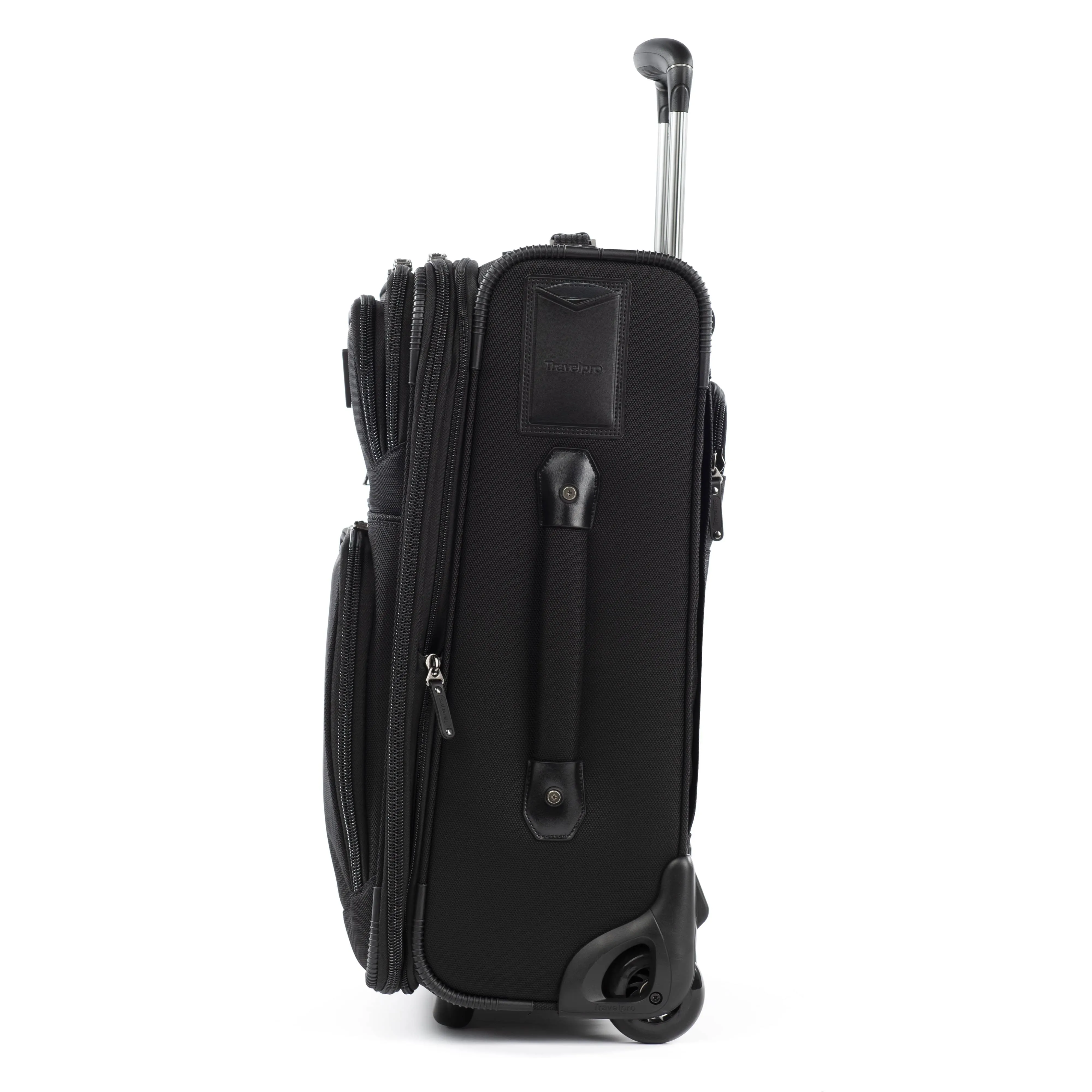 Travelpro FlightCrew5 22" Expandable Rollaboard
