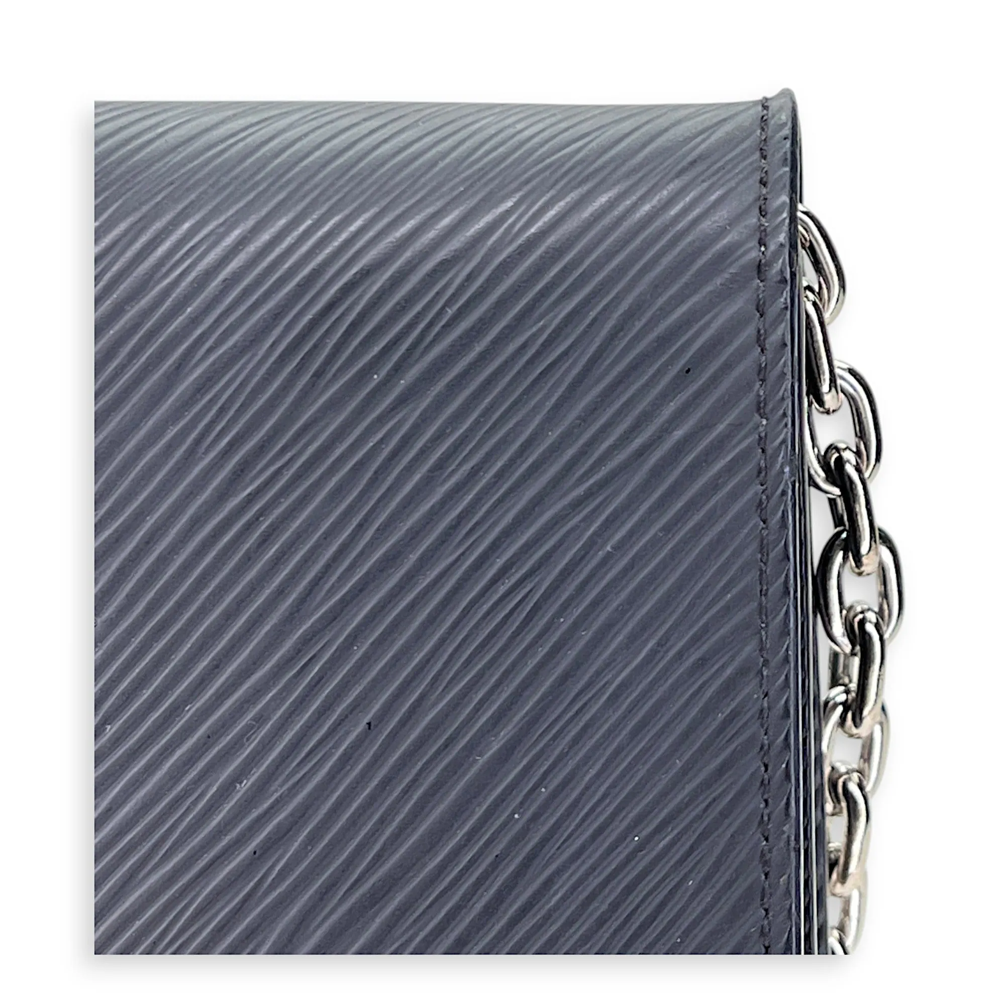 Twist Black Wallet on Chain in Epi Leather, Silver hardware
