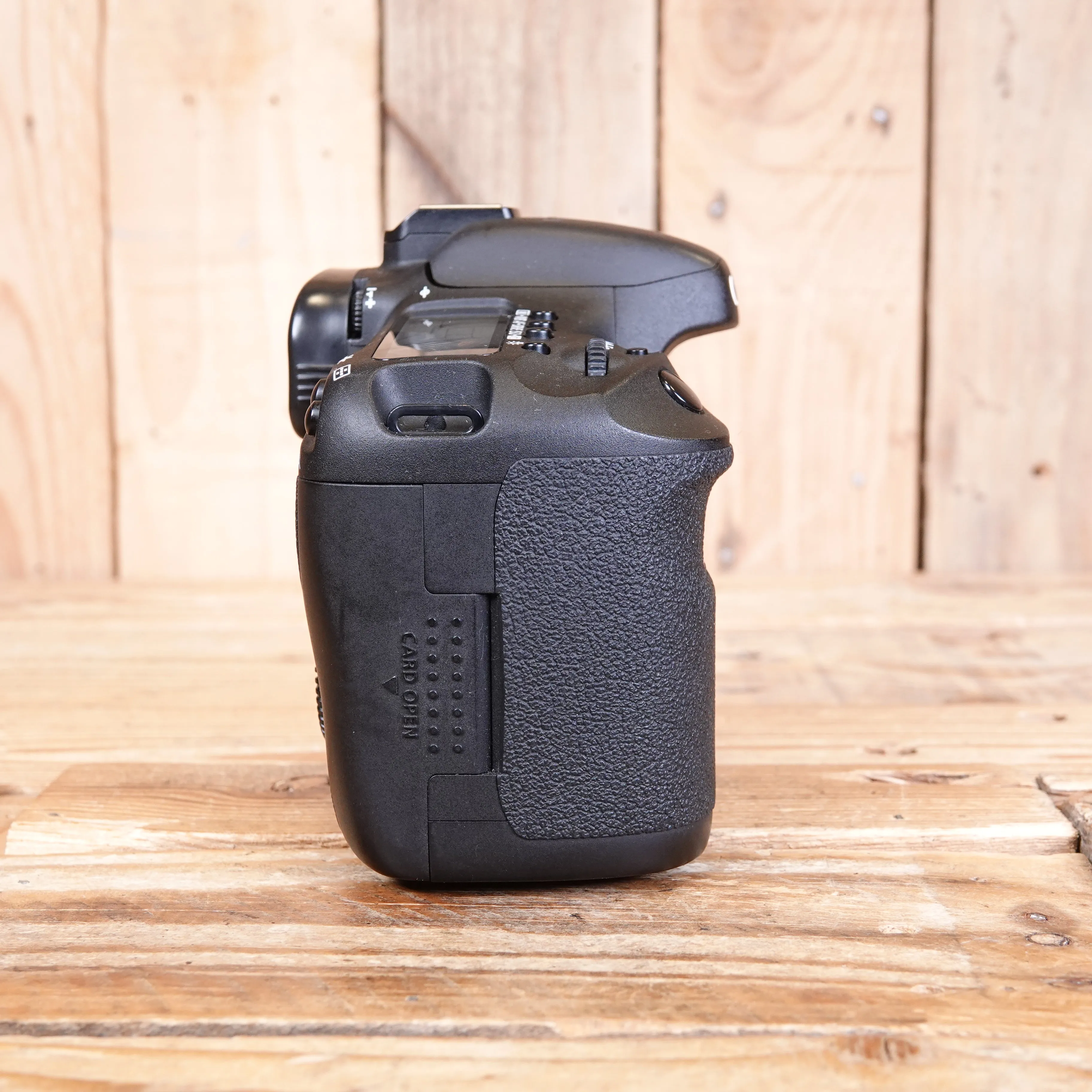 Used Canon EOS 7D DSLR Camera Body