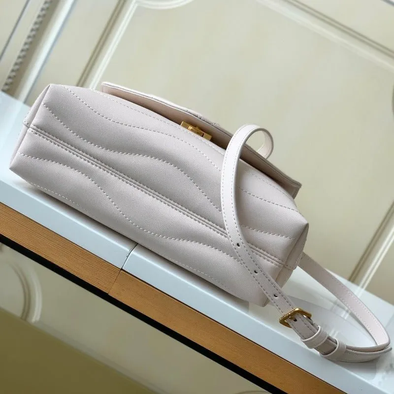 VELORA - Hold Me New Wave Handbag Milk