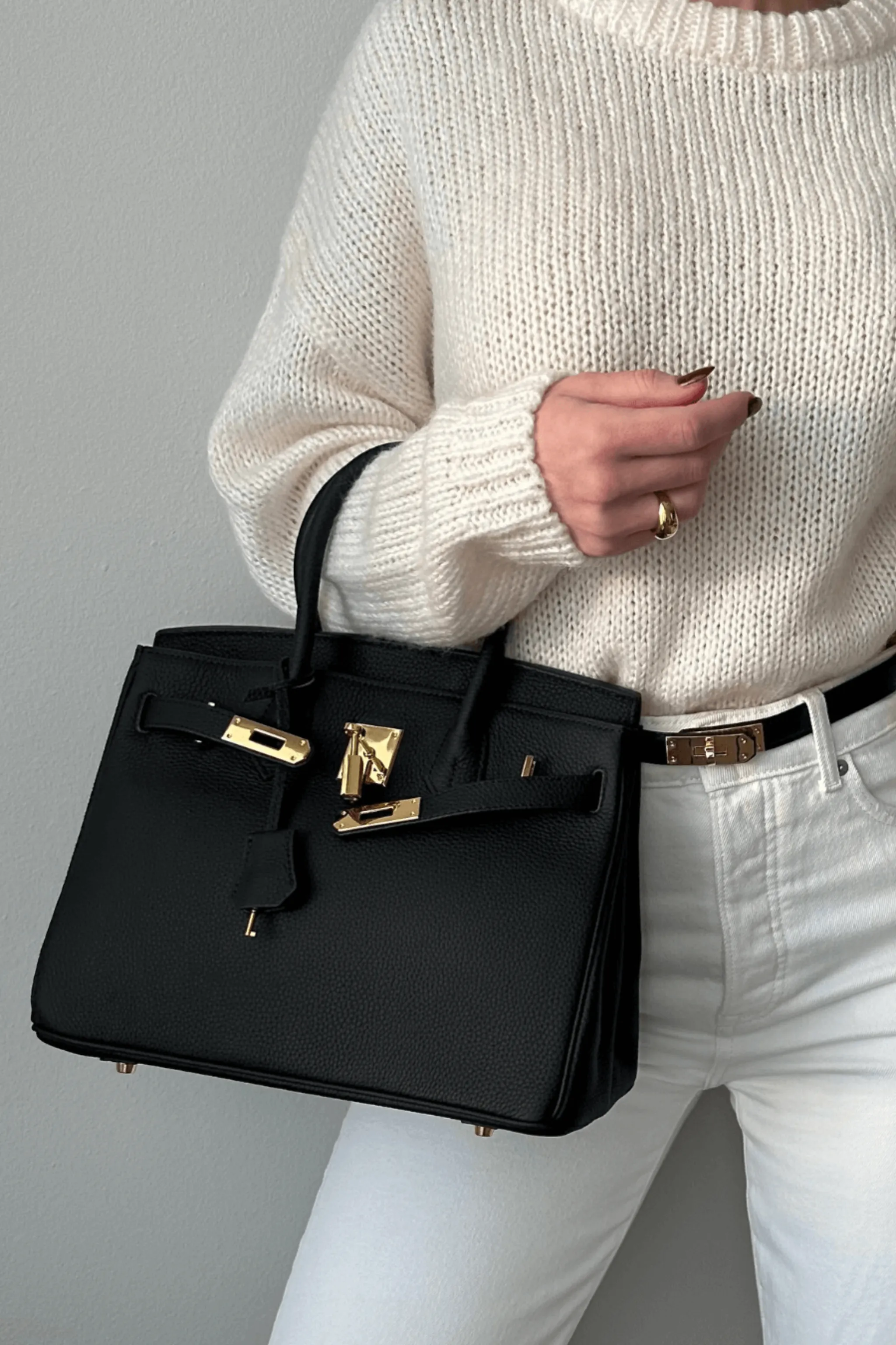 VIVIENNE LUXE STRUCTURED BAG