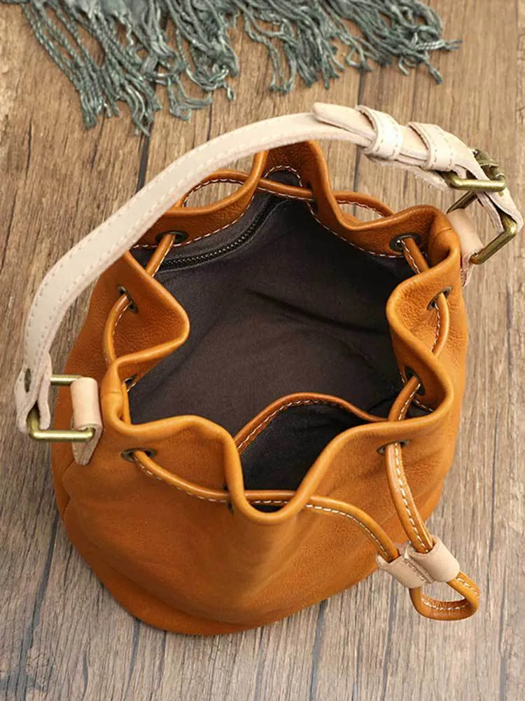 Women's Genuine Leather Vintage Handmade Vegetable Tanned Drawstring Crossbody Bags