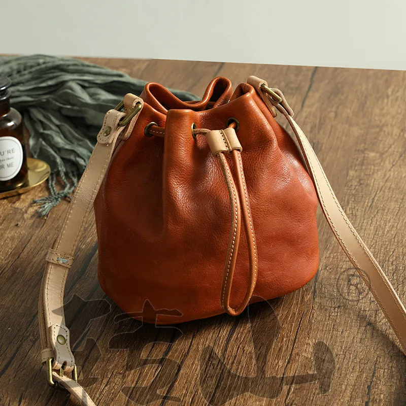 Women's Genuine Leather Vintage Handmade Vegetable Tanned Drawstring Crossbody Bags