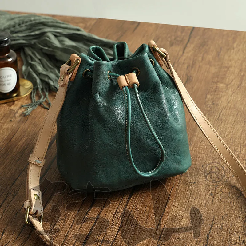 Women's Genuine Leather Vintage Handmade Vegetable Tanned Drawstring Crossbody Bags