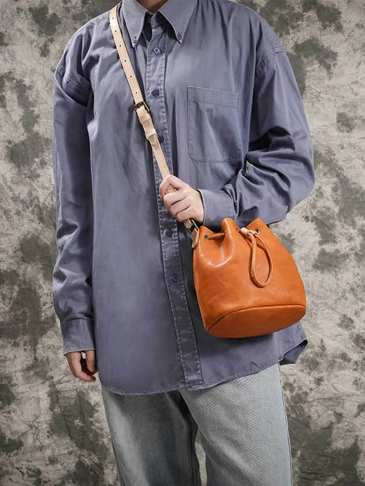 Women's Genuine Leather Vintage Handmade Vegetable Tanned Drawstring Crossbody Bags