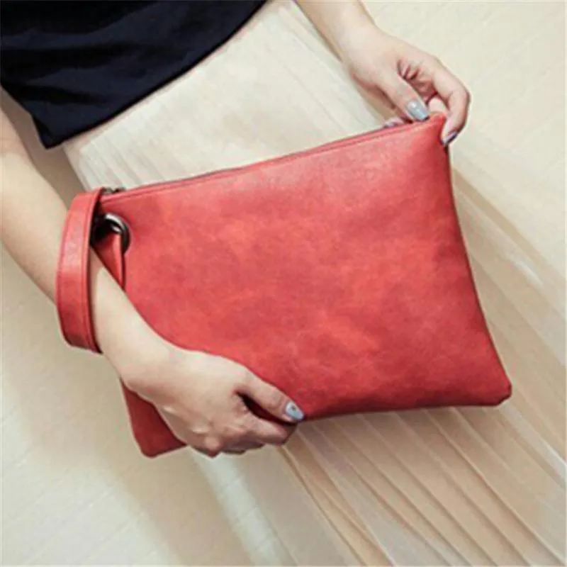 Women’s Large Capacity Lightweight Leather Zipper Closure Hand Bags