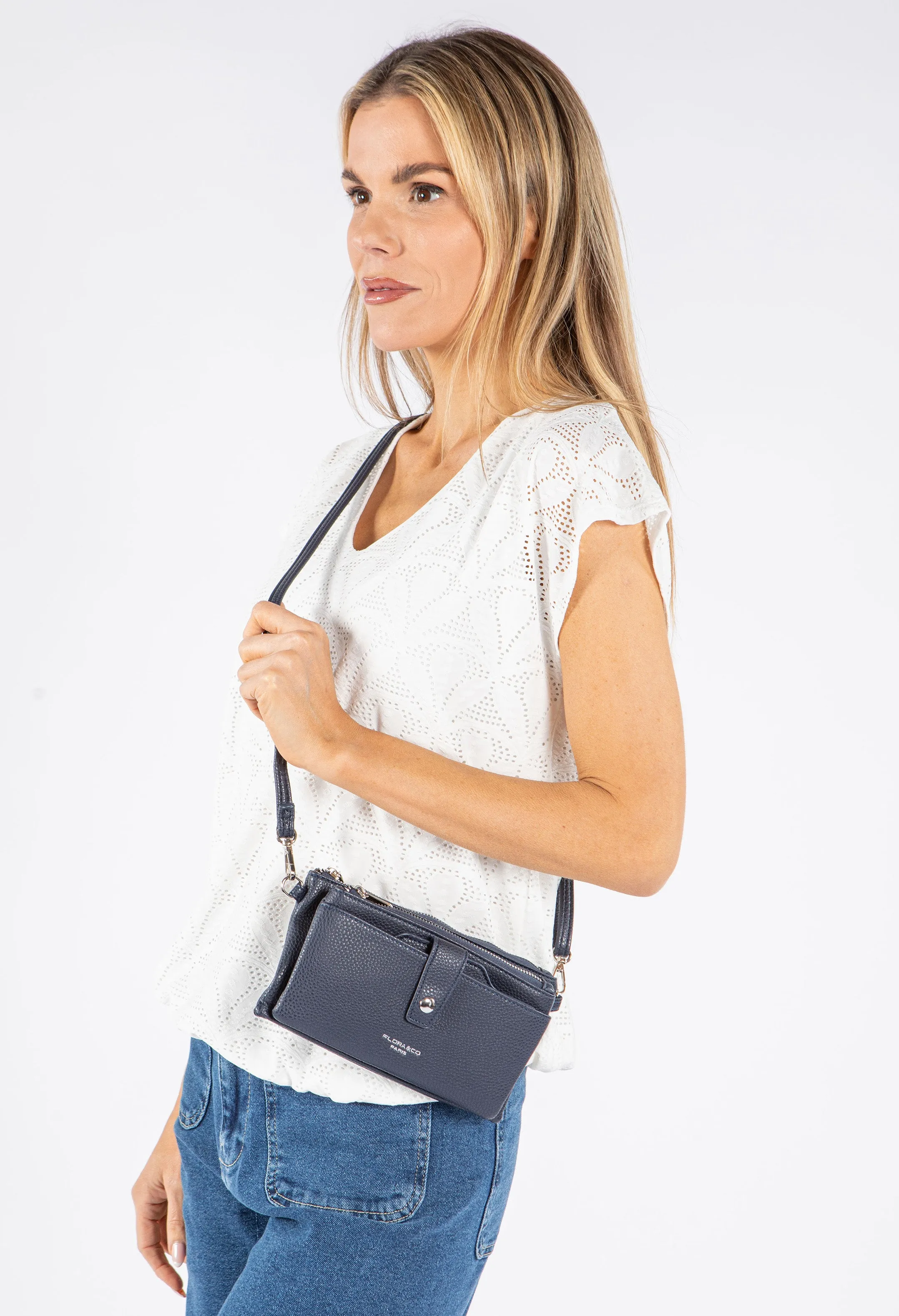 Zip Close Multi Pocket Bag